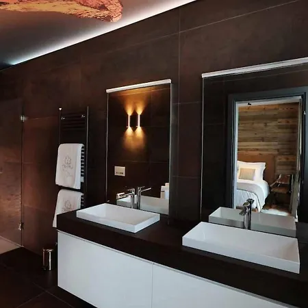 Villa 5br Lovely Mountain With View Chalet - What'app - 0034-635-520-036 - For Reservations!! Breuil-Cervinia