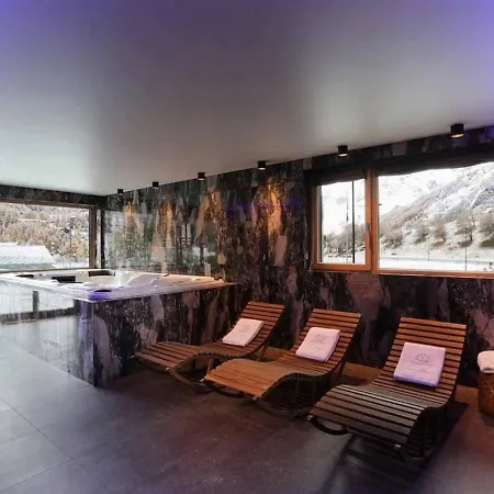 5br Lovely Mountain With View Chalet - What'app - 0034-635-520-036 - For Reservations!!