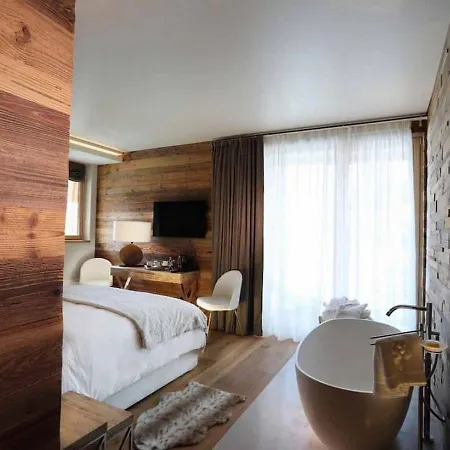 5br Lovely Mountain With View Chalet - What'app - 0034-635-520-036 - For Reservations!! * Breuil-Cervinia