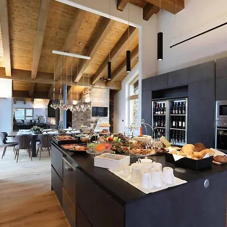 Villa 5br Lovely Mountain With View Chalet - What'app - 0034-635-520-036 - For Reservations!!